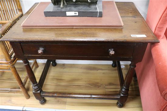 An early 18th century style oak side table 86cm